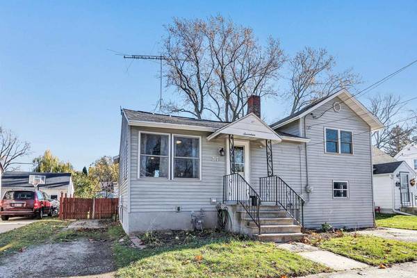 317 OAK GROVE AVENUE, Green Bay, WI 54302