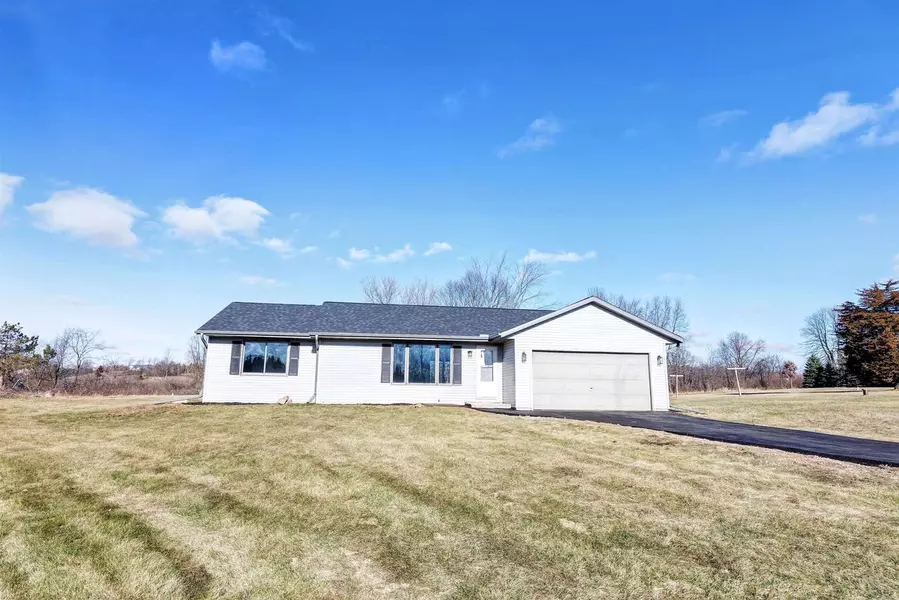 N8710 RIDGE CREEK COURT, Elkhart Lake, WI 53020