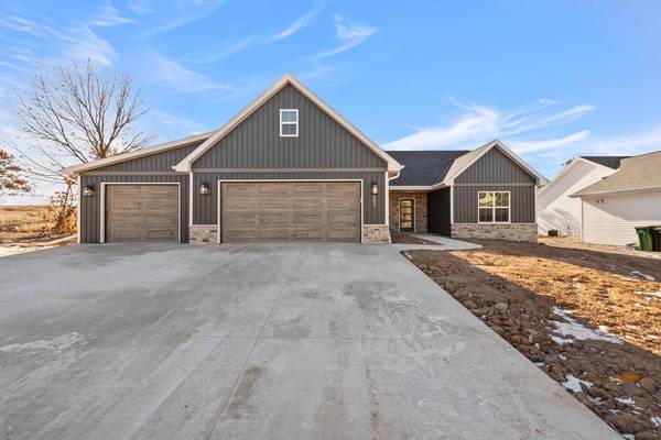 3483 JEWEL WAY, Green Bay, WI 54313