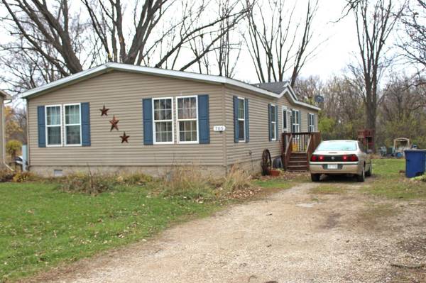 705 MICHIGAN STREET, Omro, WI 54963