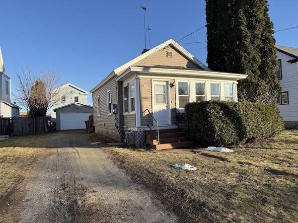 1418 JEFFERSON STREET, Oshkosh, WI 54901