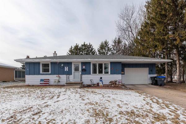 1503 OSHKOSH STREET,  New London,  WI 54961