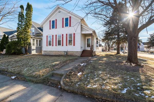 257 W 16TH AVENUE, Oshkosh, WI 54902