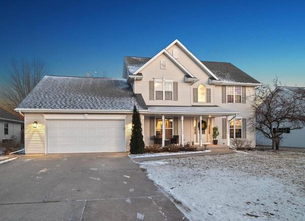 555 FAIR WINDS LANE, Green Bay, WI 54311