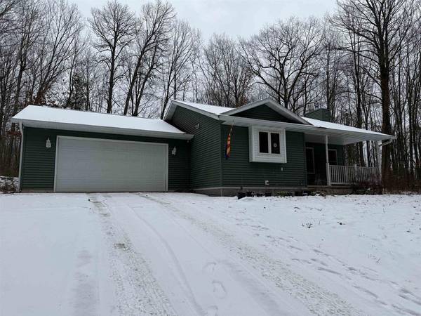 W10453 ISLAND LAKE LANE, Gresham, WI 54128