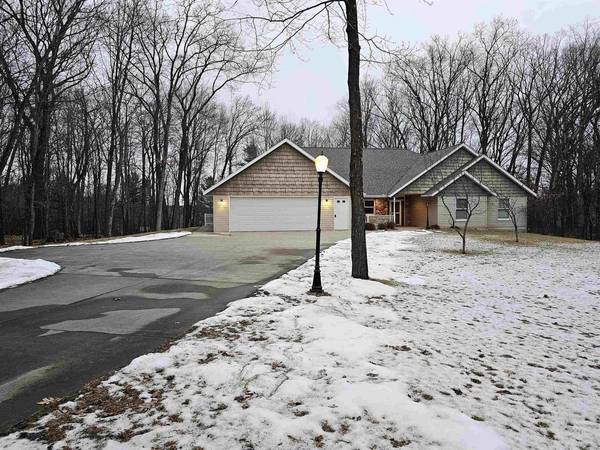 E1888 MELODY LANE, Waupaca, WI 54981