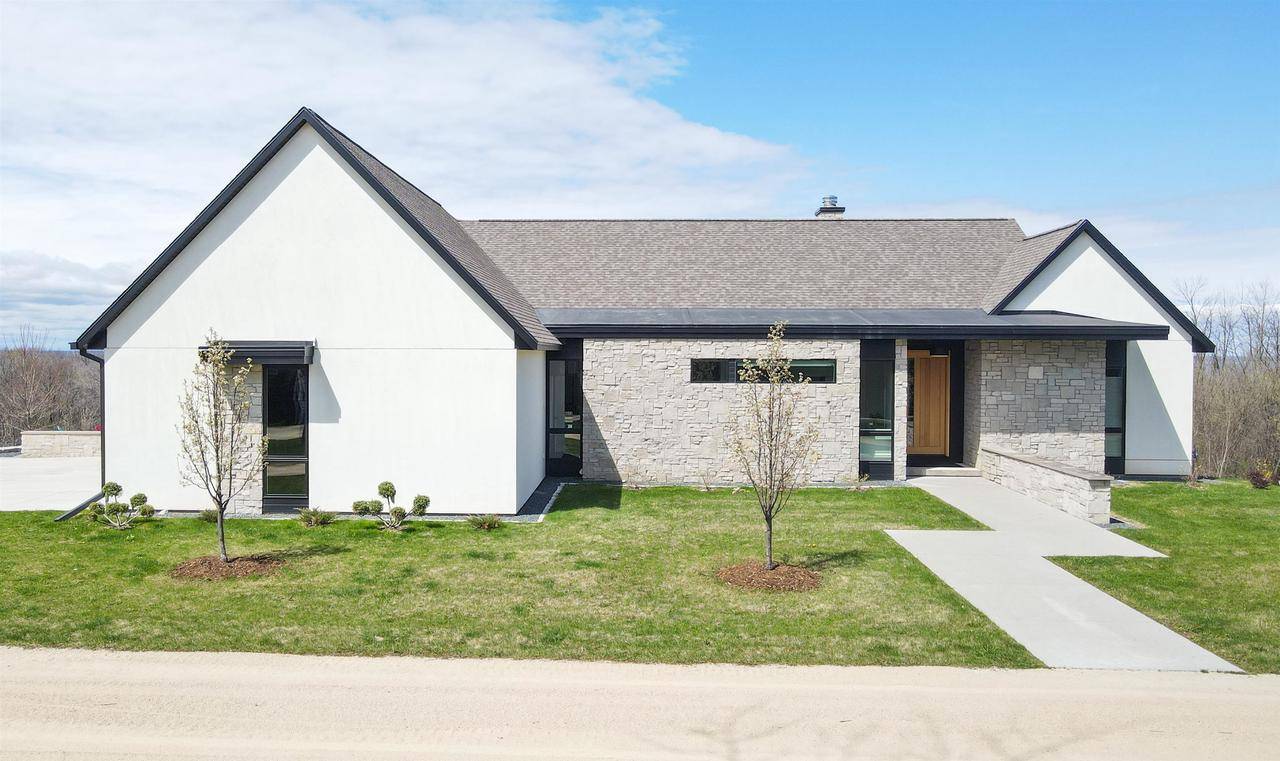 W4038 MAPLEWOOD LANE, Fond Du Lac, WI 54937
