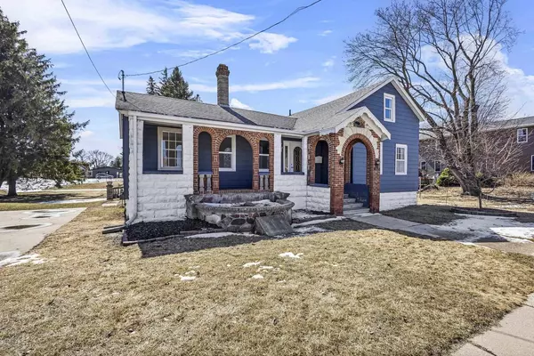 New Holstein, WI 53061,1827 RANDOLPH AVENUE