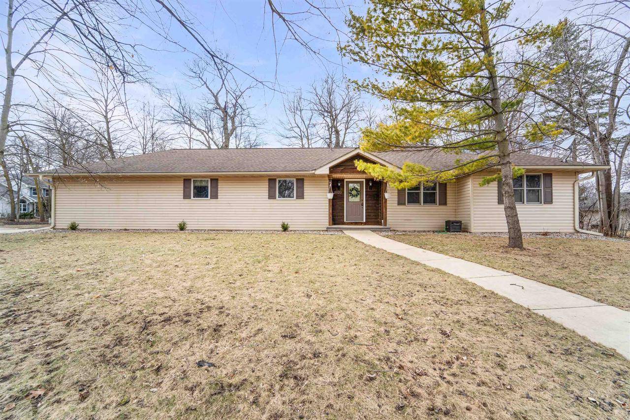 2520 BURNWOOD DRIVE, Oshkosh, WI 54902