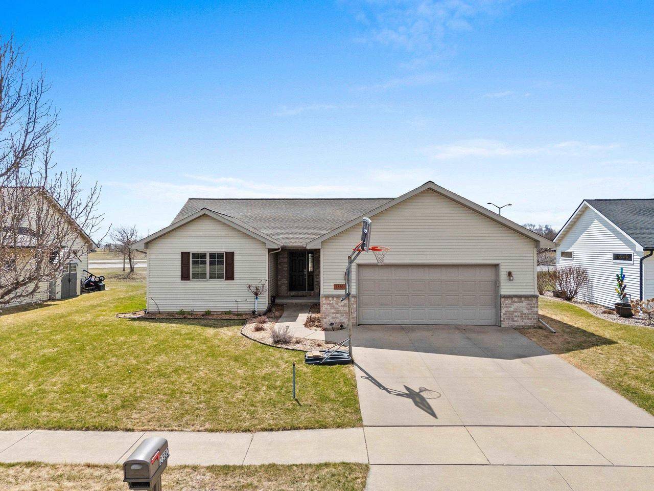 2380 DAYTONA SPEEDWAY WAY, De Pere, WI 54115