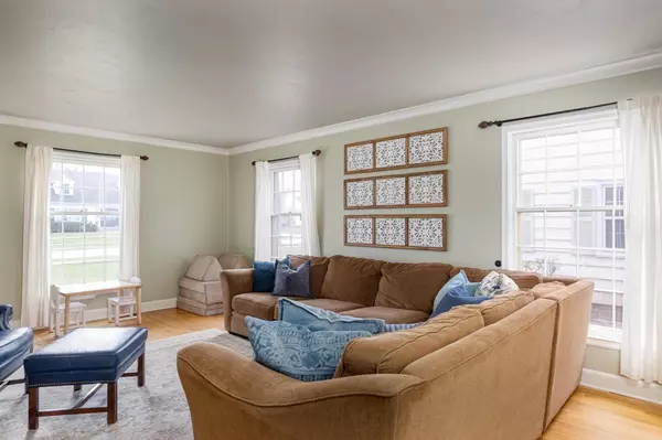 Neenah, WI 54956,233 STEVENS STREET