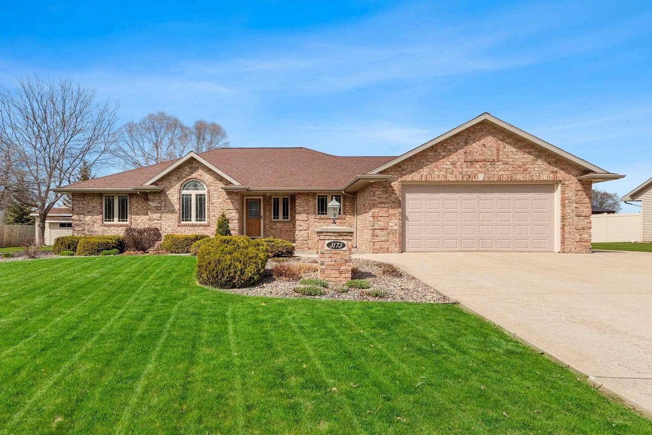 3173 WARM SPRINGS DRIVE, Green Bay, WI 54311