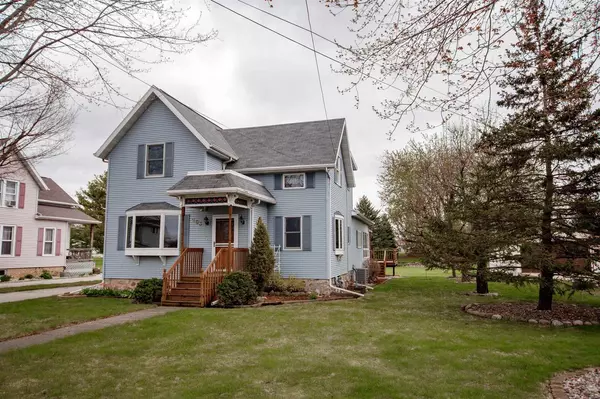 203 S 2ND STREET, Oakfield, WI 53065