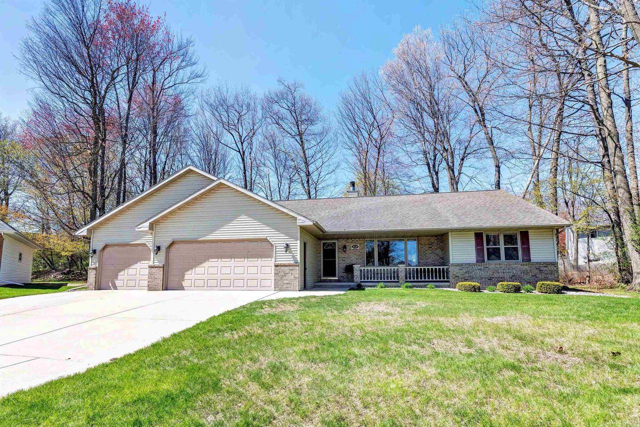 2131 SUGAR MAPLE COURT, Green Bay, WI 54304