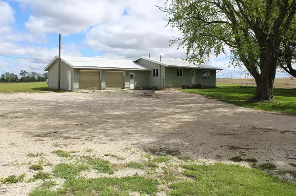 W3940 STATE ROAD 49, Brownsville, WI 53006