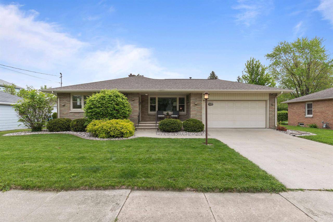 751 WARSAW STREET, Menasha, WI 54952
