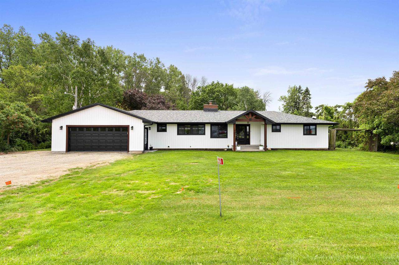 W1691 FISH CREEK ROAD, Seymour, WI 54165