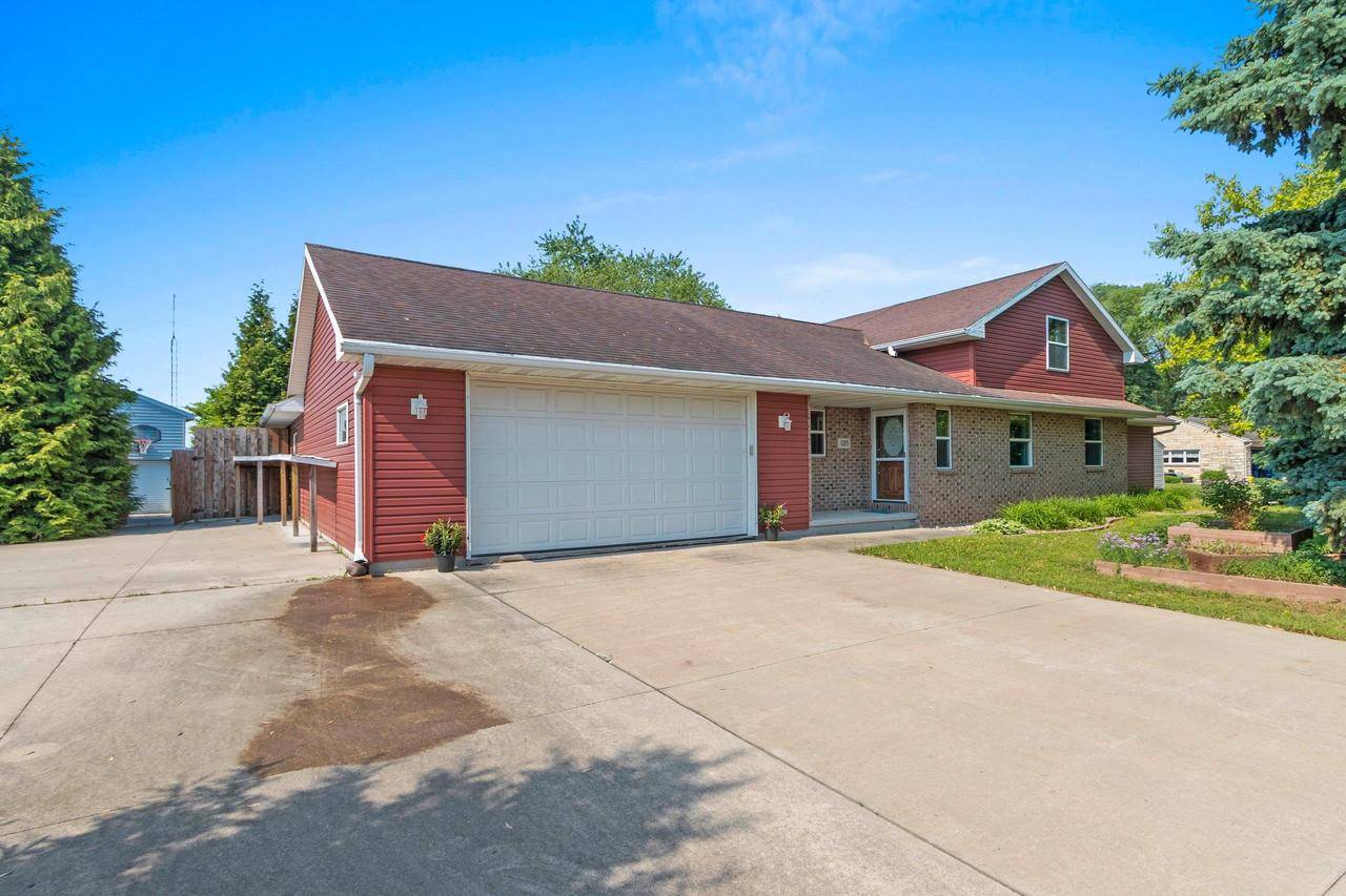1283 SUNDOWN LANE, De Pere, WI 54115