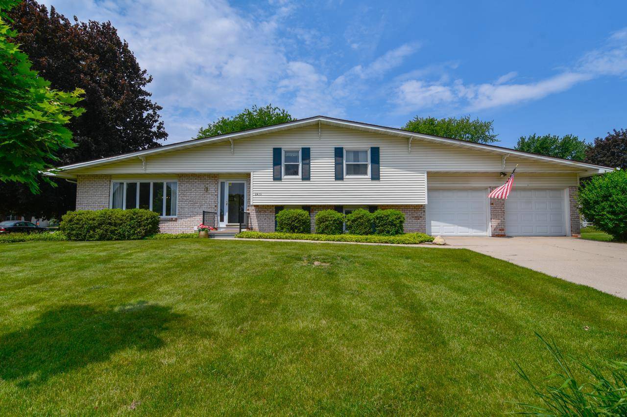 2410 E RIVER DRIVE, Green Bay, WI 54301