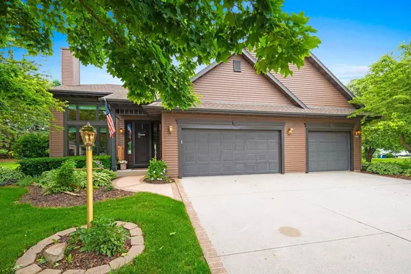 5330 DEER TRAIL LANE, Sheboygan, WI 53083