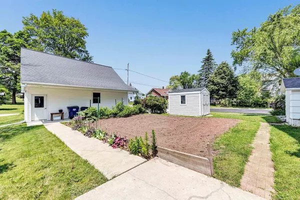 Luxemburg, WI 54217,507 1ST STREET