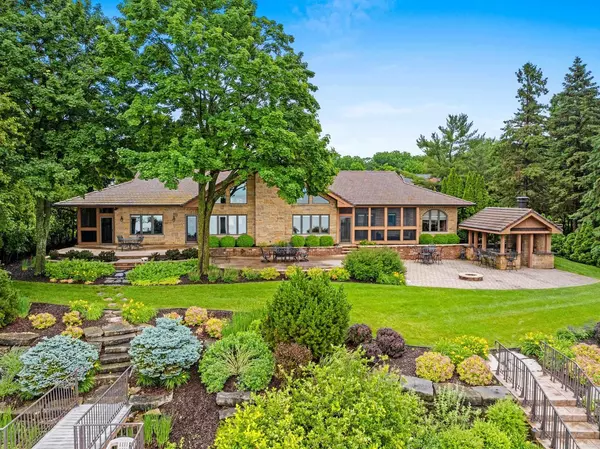 7117 CLARK POINT ROAD,  Winneconne,  WI 54986