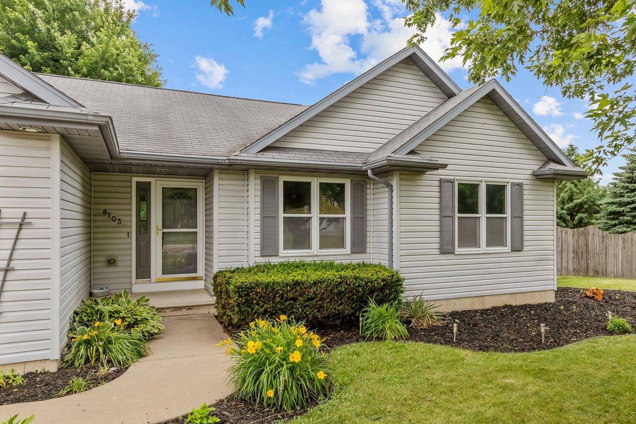 8103 GALAXY DRIVE, Neenah, WI 54956