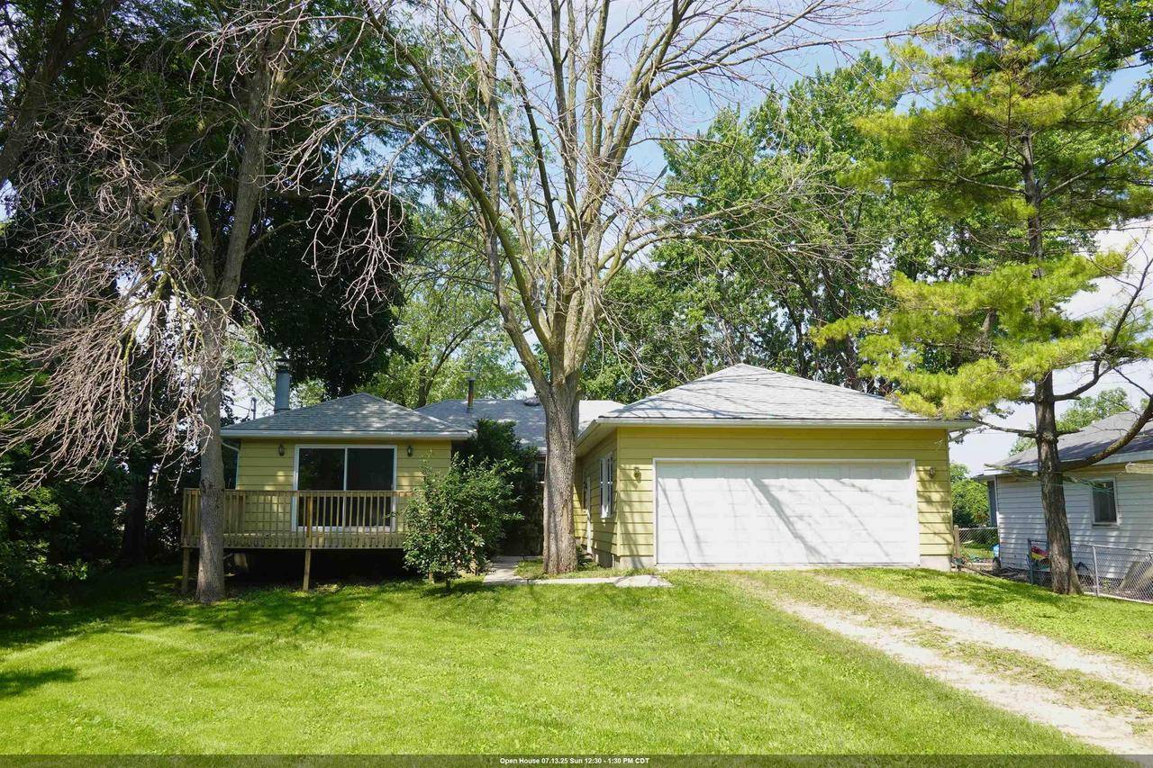 N8067 LAKESHORE DRIVE, Fond Du Lac, WI 54937