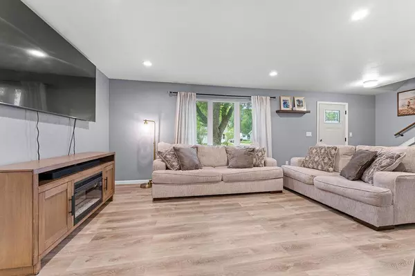 Menasha, WI 54952,1001 FIELDCREST DRIVE