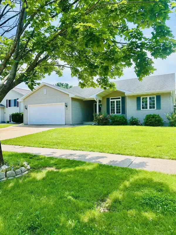 855 CHRISTIAN DRIVE, Oshkosh, WI 54901