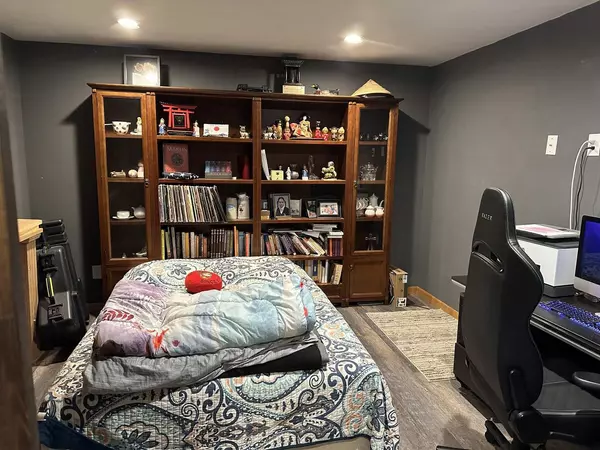 Neenah, WI 54956,2330 LADYBIRD DRIVE