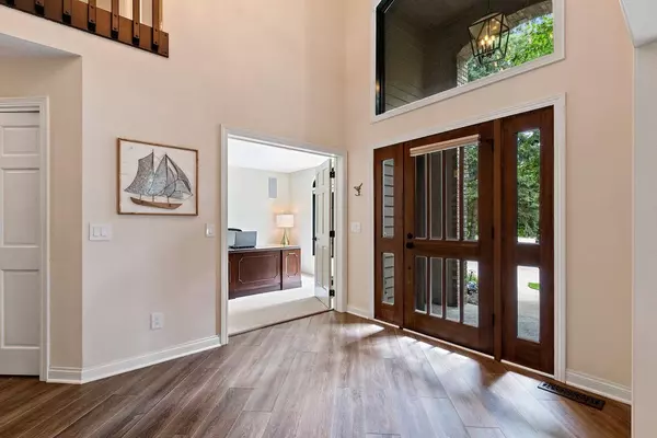 Neenah, WI 54956,712 WILDERNESS COURT