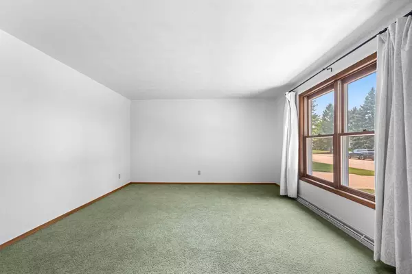 Neenah, WI 54956,1366 PINEHURST LANE