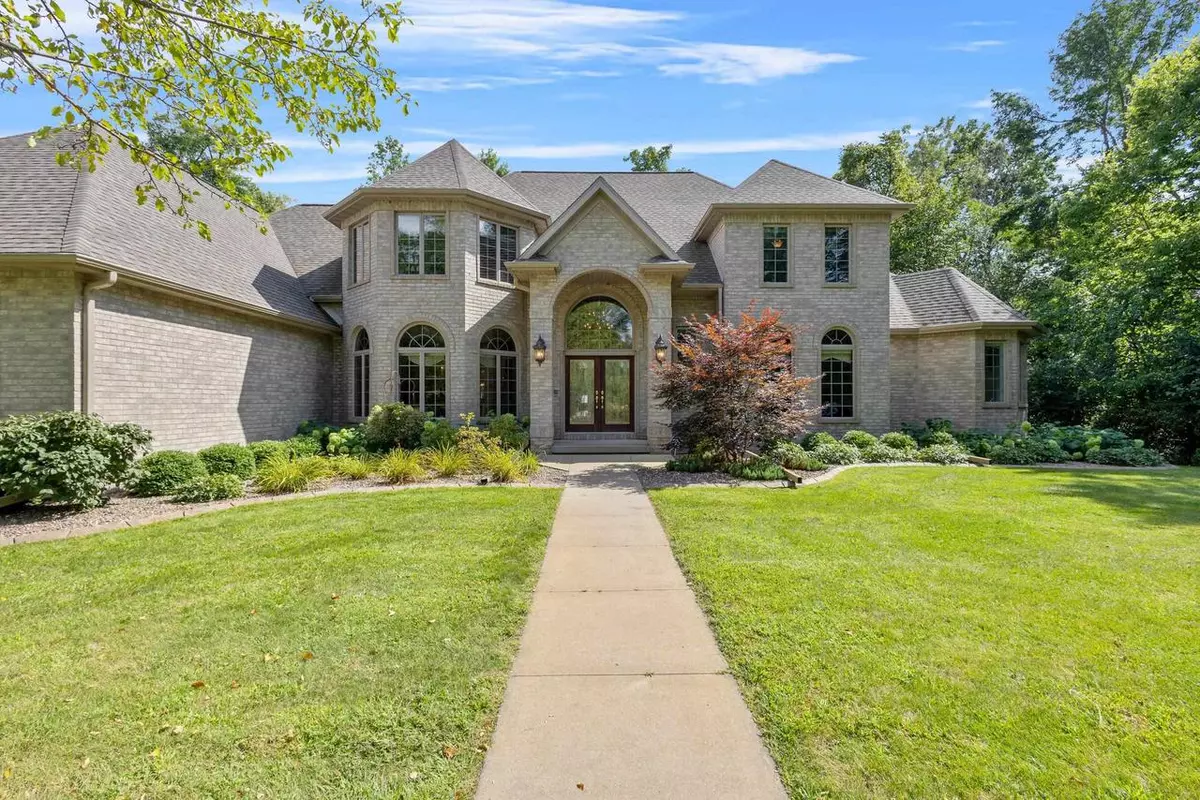 Menasha, WI 54952,N8340 FIRELANE 12