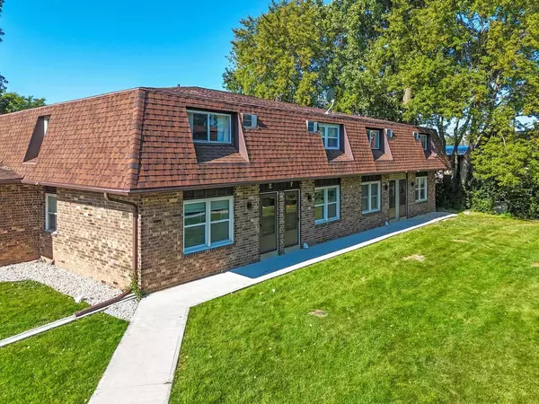 2130 ELMVIEW DRIVE #E, Ashwaubenon, WI 54304