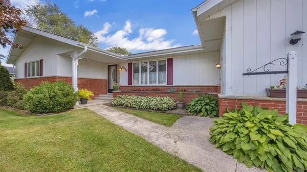 New Holstein, WI 53061,2213 HICKORY LANE