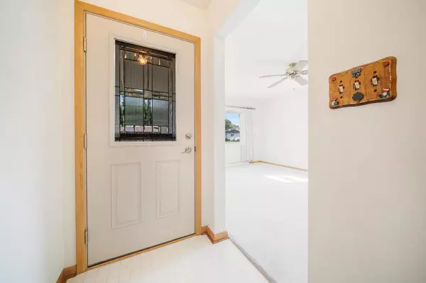 Neenah, WI 54956,117 ANDREW AVENUE