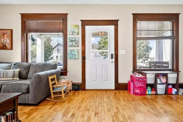 Appleton, WI 54911,816 N SUPERIOR STREET