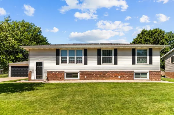 845 GREENFIELD TRAIL, Oshkosh, WI 54904