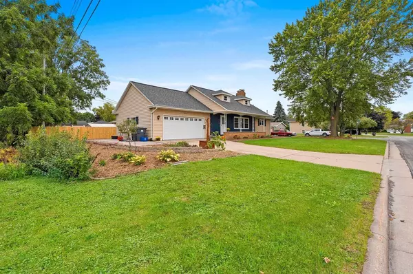 Neenah, WI 54956,1016 GREGORY STREET