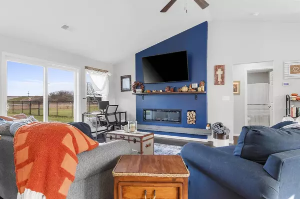 Shawano, WI 54166,W7910 KOELLER LANE