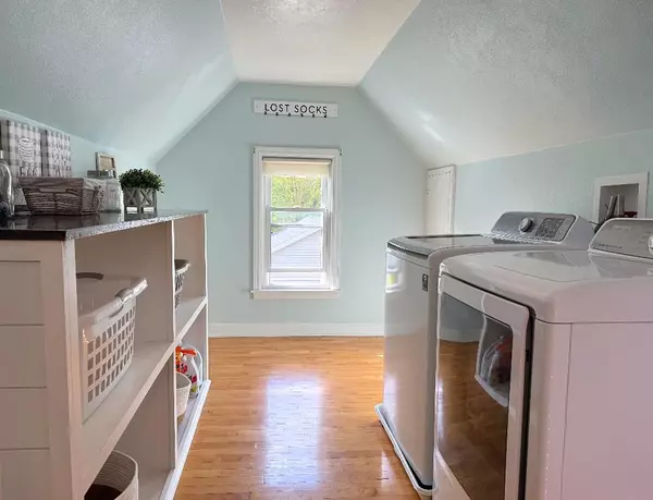 Appleton, WI 54911,1403 N ONEIDA STREET