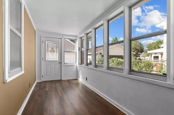 Menasha, WI 54952,717 LINCOLN STREET