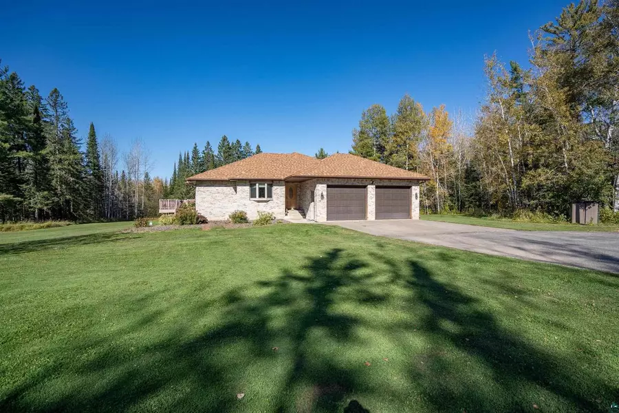 6645 E Webb Rd, South Range, WI 54874