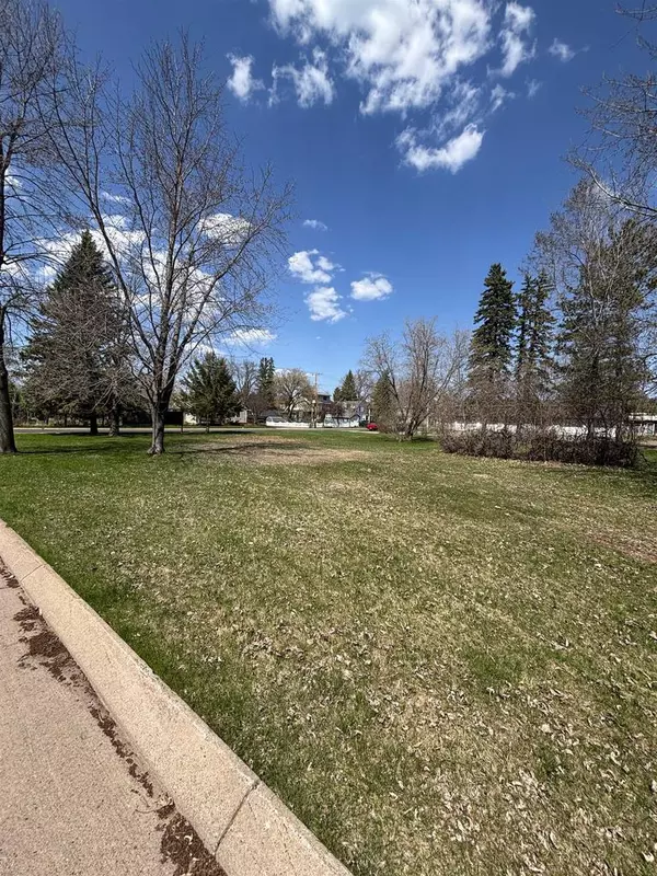 Ashland, WI 54806,1208 3rd Ave W