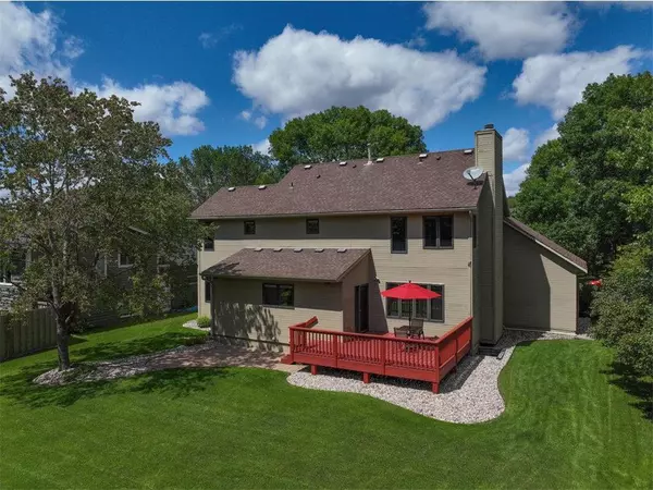 Eden Prairie, MN 55346,7307 Sunshine Drive