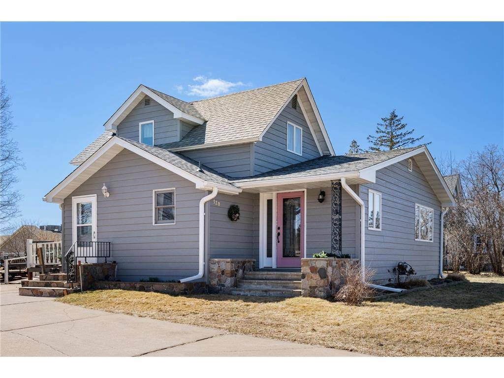 320 E Butternut Avenue, Luck, WI 54853