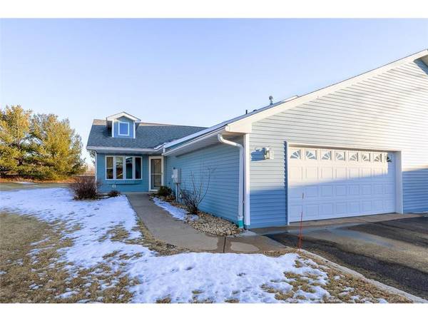 330 Meadowview Court, Baldwin, WI 54002