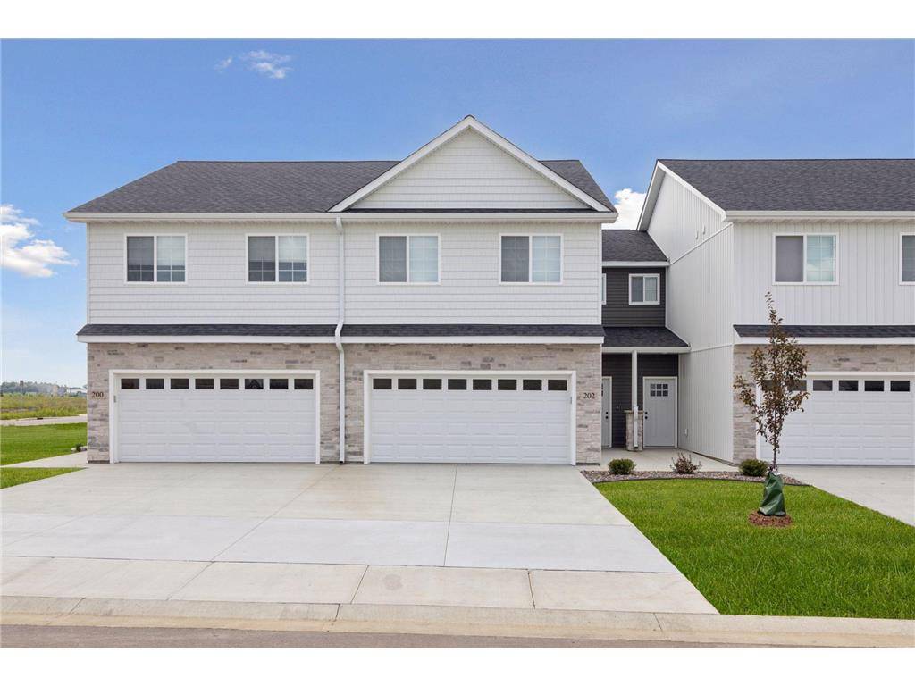638 Franklin Street, Roberts, WI 54023