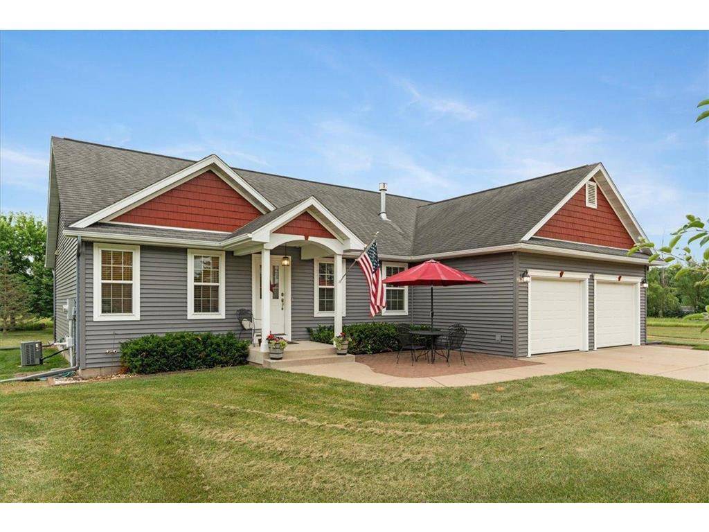 2040 46th Avenue, Elk Mound, WI 54739